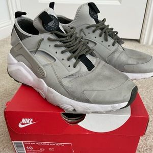 Nike Hurrache Run Ultra sz 10